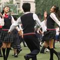 如何正確認識中學(xué)生的“早戀”行為